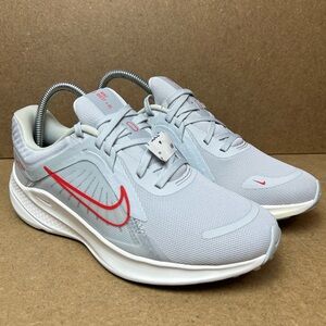 Nike Quest-5 Running Shoes Women’s 7 Sz Platinum Crimson Sneakers DD9291-007